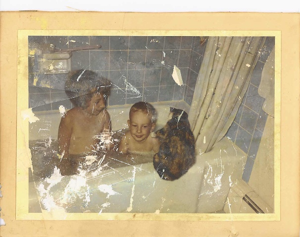 Jane&Chris-Kelly-In-Tub